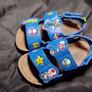 Super Mario Bros toddler sandals size 9 blue green Nintendo